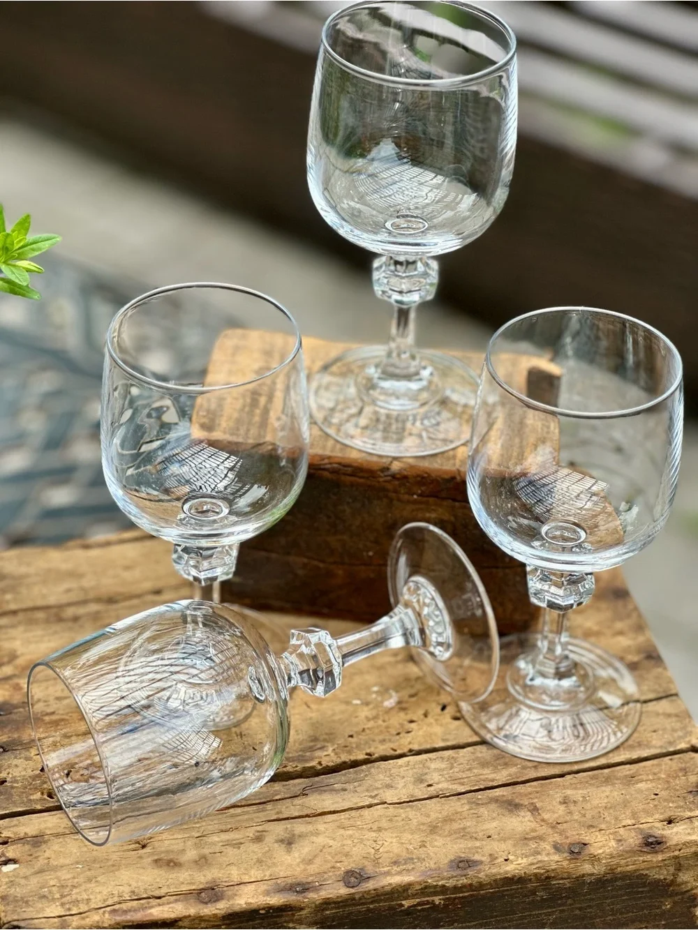 Vintage Clear Wine Glasses Set of 4 Faceted Knop Stem Elegant Barware